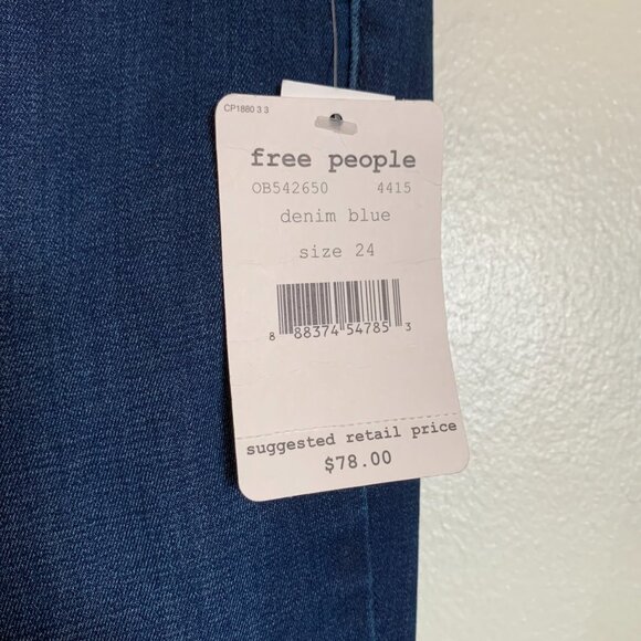 FREE PEOPLE PENNY PULL-ON FLARE JEANS DENIM BLUE  SIZE.24R  NWT - Picture 10 of 16